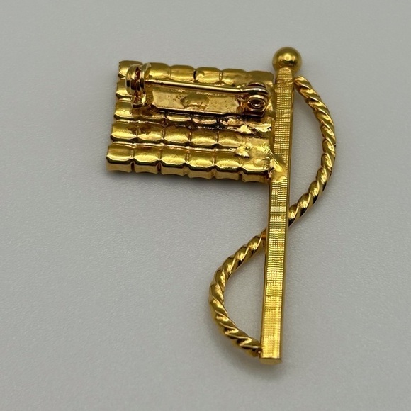 Vintage USA American Rhinestone Red White and Blue Flag Small Brooch Patriotic - Picture 3 of 4